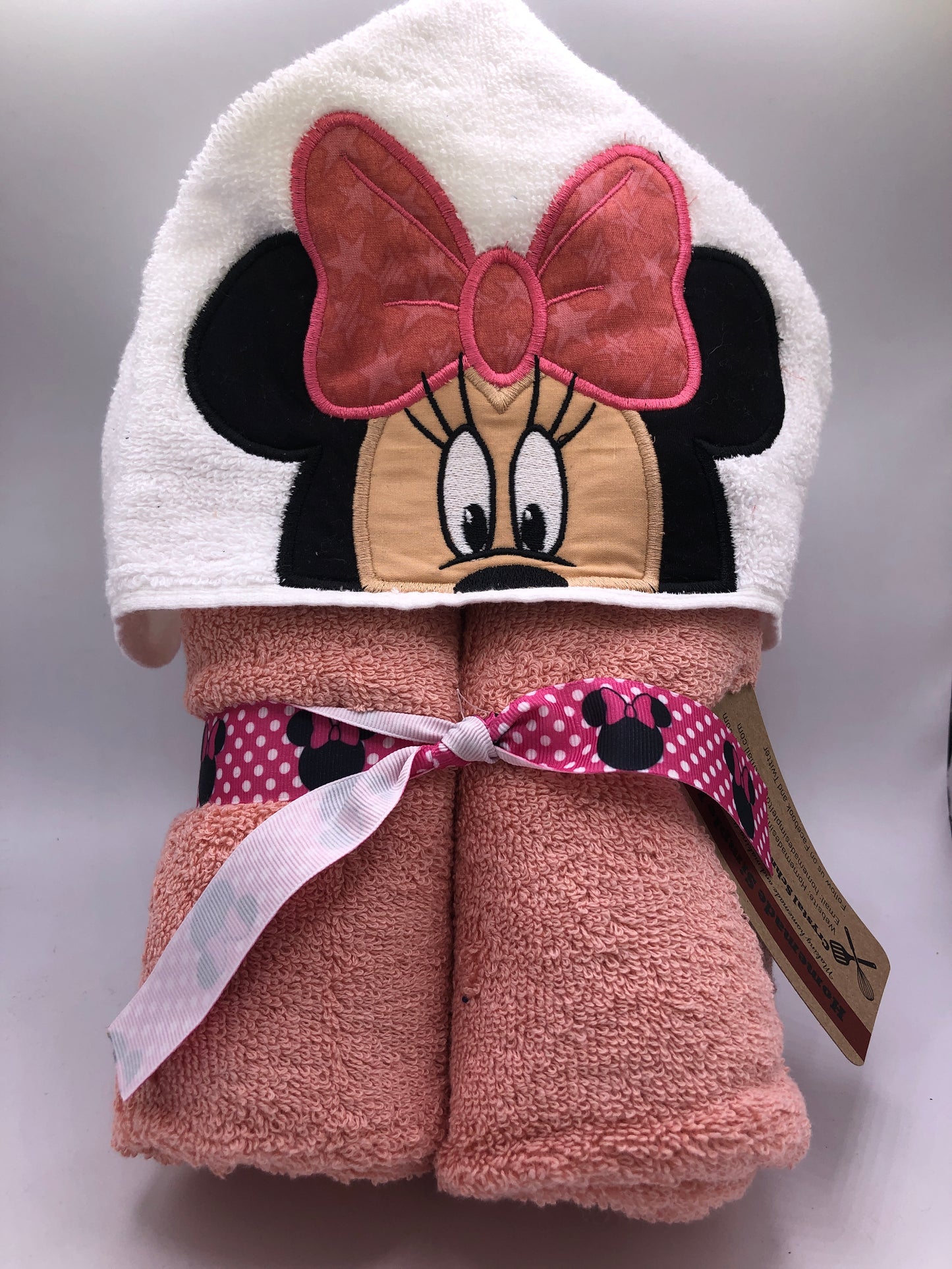 Minnie Mouse Hooded Towel